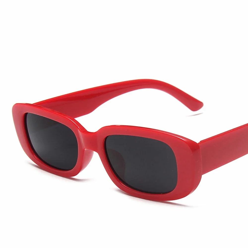 Euro Street Style Sunglasses Retro Small Square Frame Vintage UV400 Protection for Men Women Fashion Street Photography Chic