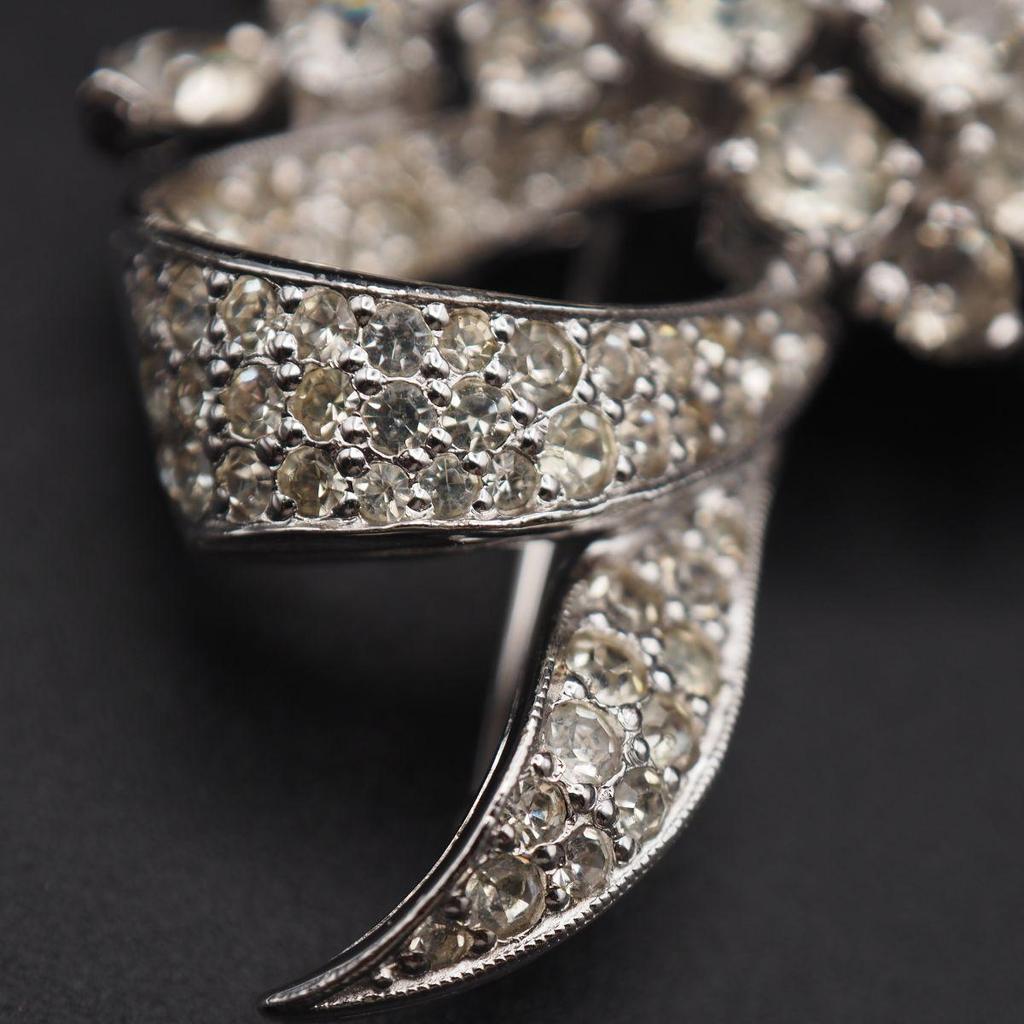 Used H329 PANETTA Brooch Rhinestone Silver Color Design Costume Jewelry