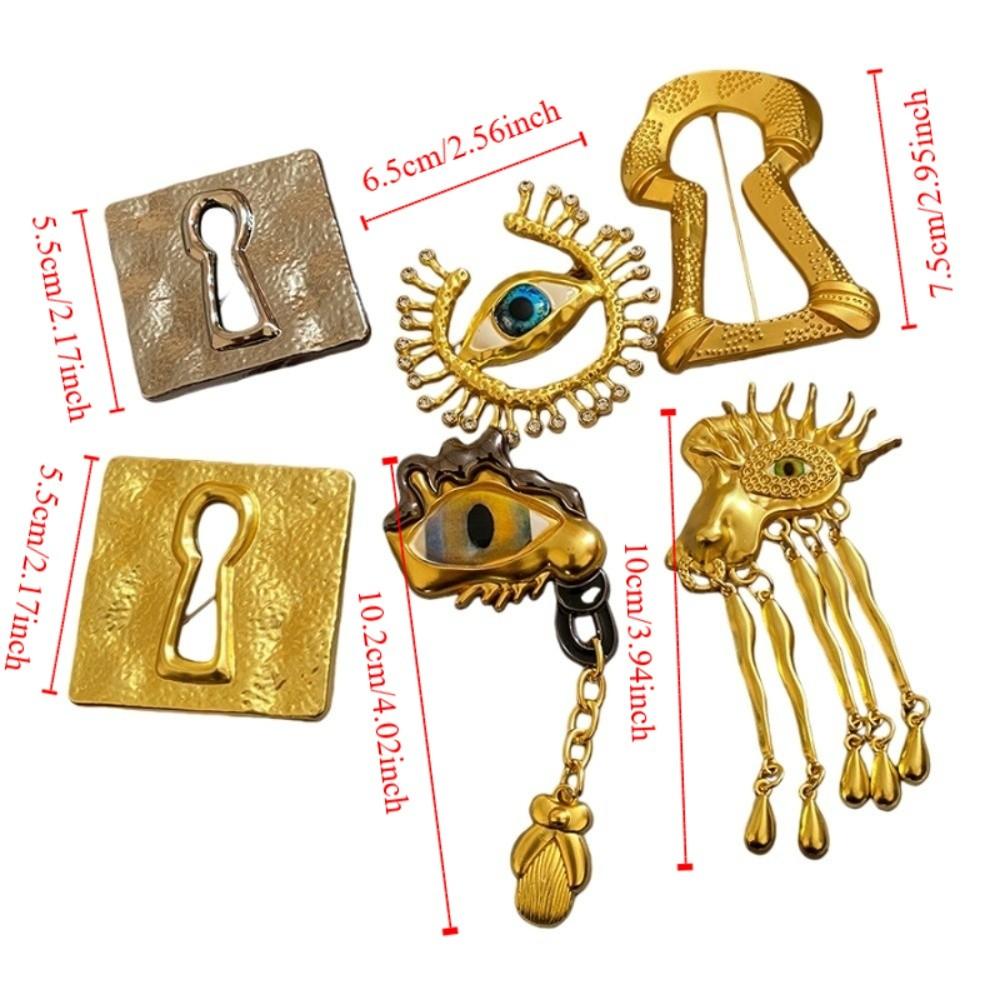 Zinc Zinc Alloy Devil's Eye Brooch Keyhole Shape Banquet Clothes Metal Pin  Clothes Accessories