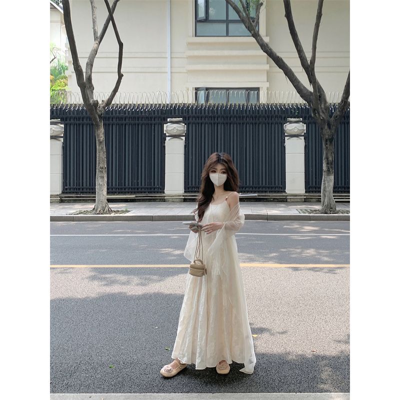 

Kumikumi Cool Slip Dress Women Summer Temperament Waist Hugging Slimming Dress Fairy A- line Dress Long Skirt Rice White Cardigan One size