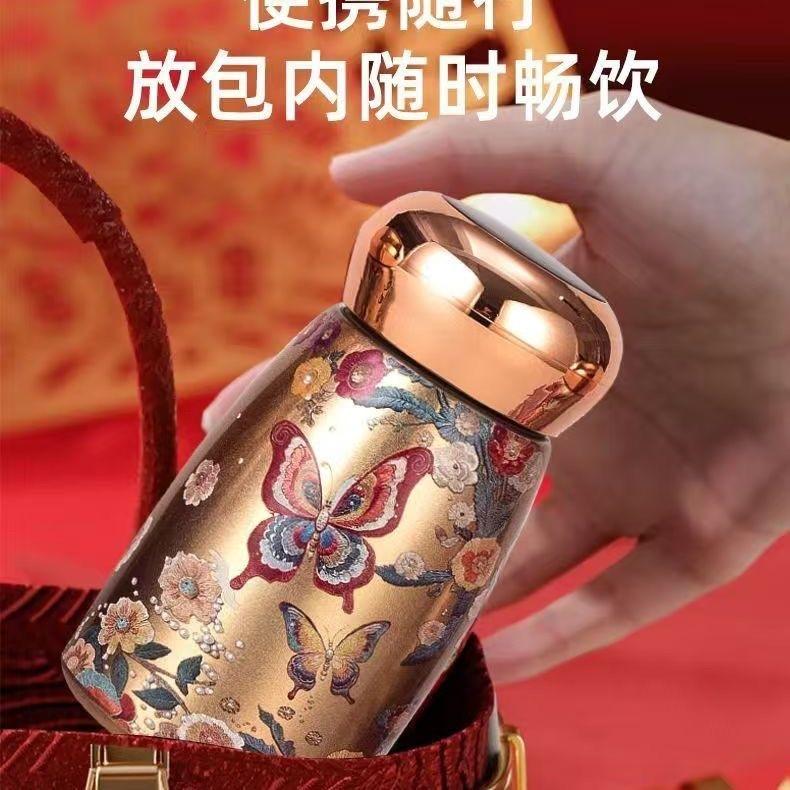 Stainless steel smart thermos cup light luxury retro water cup portable creative pocket cup men's and women's high value mini cup