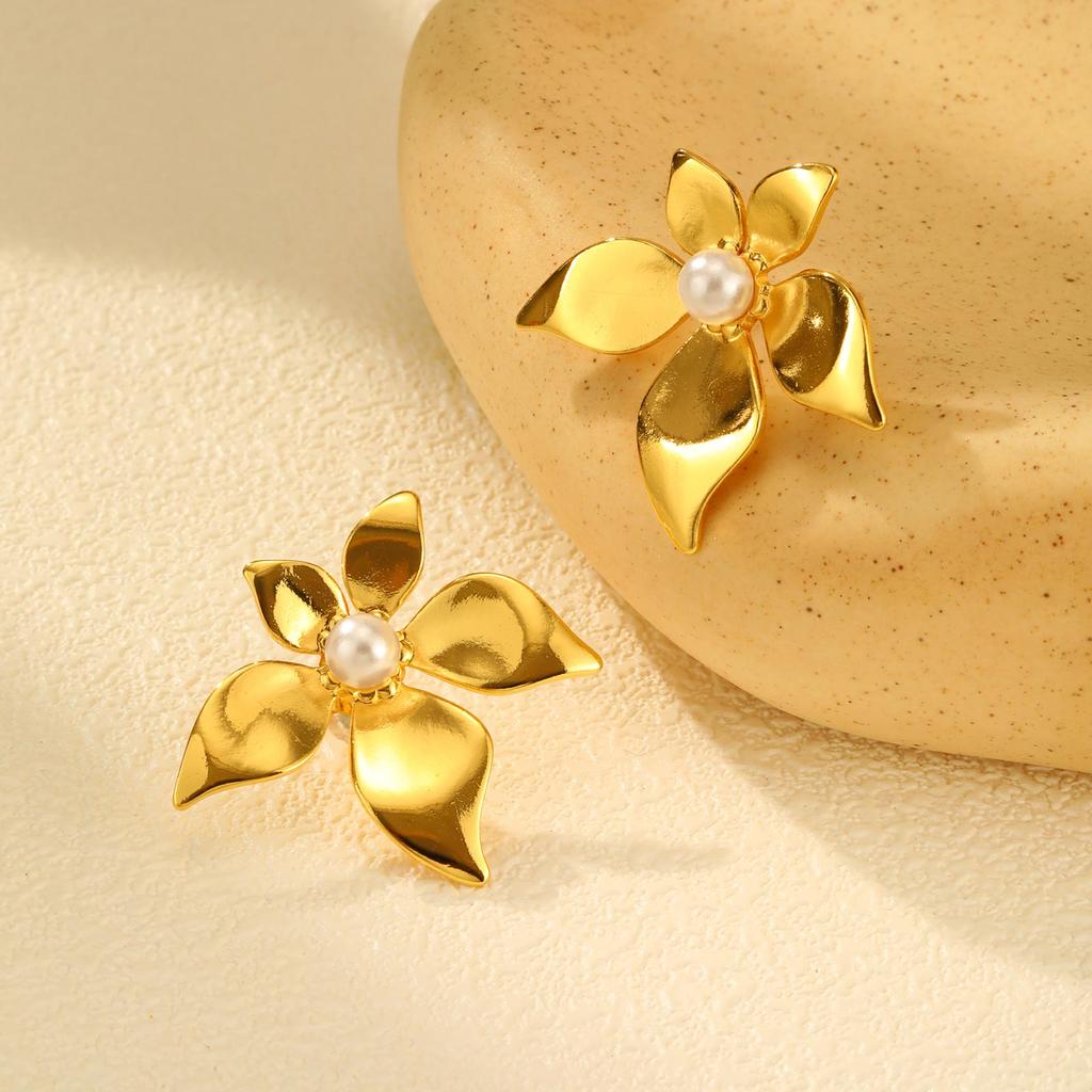 Light Luxury 18K Gold Plated Flower Earrings Stainless Steel Imitation Pearl Earrings for Women Fashion Personality Jewelry