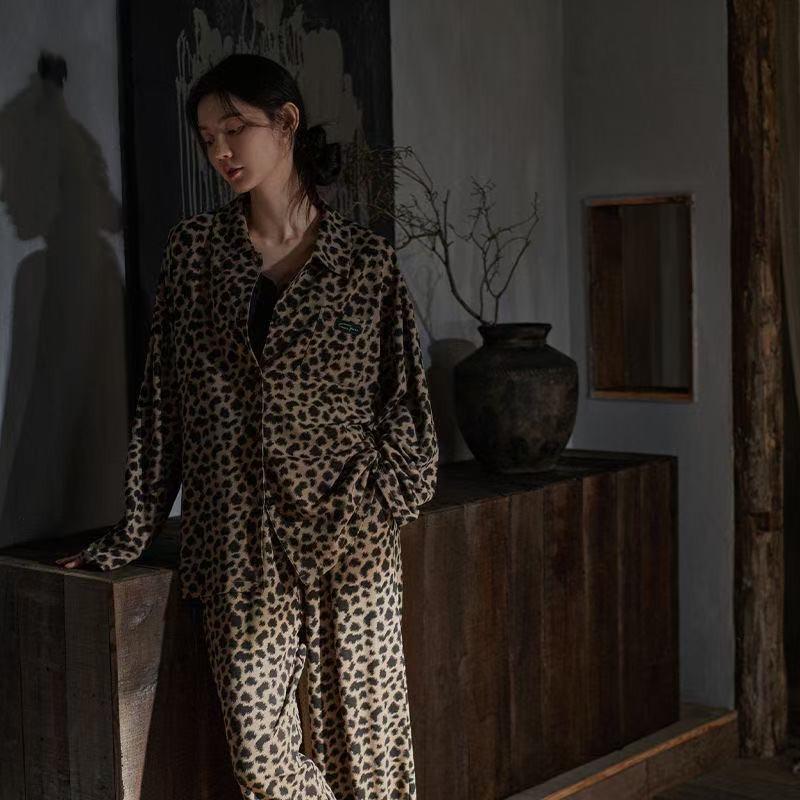 Damen Anti-Ausbeulungs-Pyjama-Set mit Polsterung: Langärmlig & Hose, Lässiger Fauler Stil für Frühling bis Winter