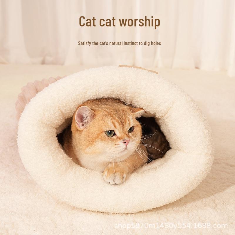 Cozy Cat Nest: Thick Warm Sleeping Bag for Kittens, All-Season Security Hole Design