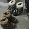Dicke Sohle Höherlegende Schneestiefel Damen Herbst und Winter Neu Plüsch Warm Mittelhohe Stiefel Retro Flauschige Stiefel Martin Stiefel