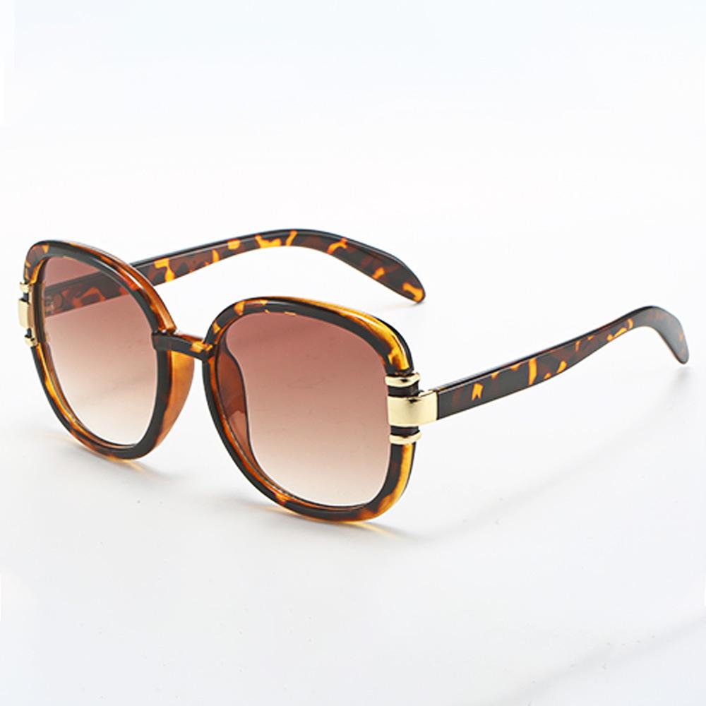 Stylish Purple Gradient Woman Sunglasses Latest Brand Design Unisex Square Shades Plastic Frames Retro Women Sunglasses