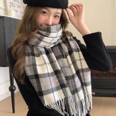 Korean Version of the New Imitation Cashmere Plaid Thermal Scarf, Versatile for Winter Travel, Cold and Windproof Neck Protection Scarf