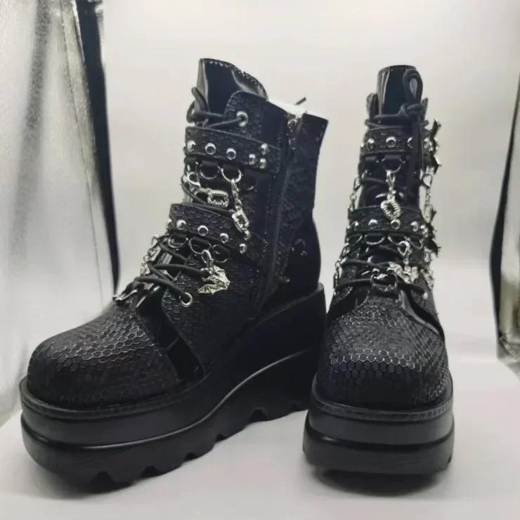 Women's shoes Platform Boots 2025 New Wedge Bat Belt Buckle Short Doc Boots for Women