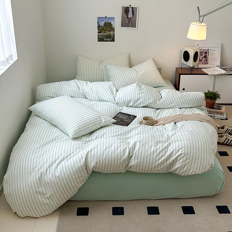 Pure Cotton Four-Piece Bedding Set: Striped Duvet Cover, Bed Sheet for Dorms, A-Class Washed Cotton, Perfect for All Seasons.