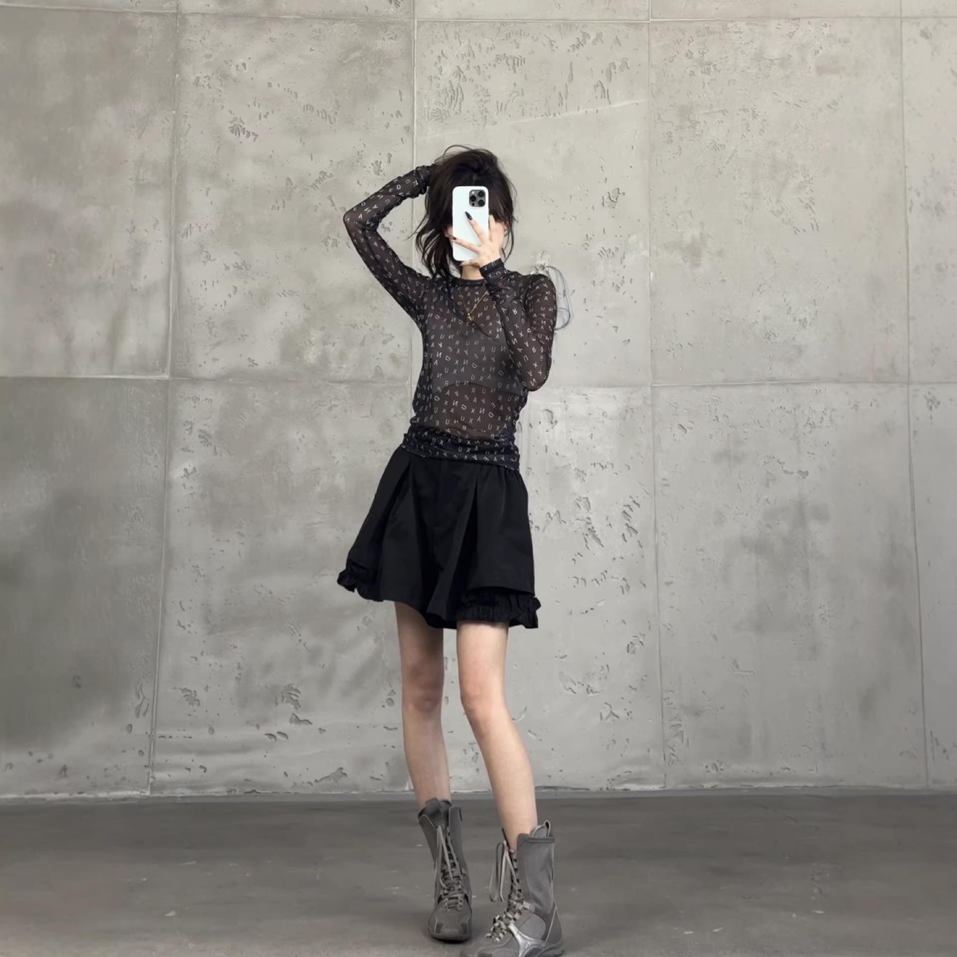 

Korean Style Spicy Girl Mesh Two-Piece Set: See-Through Letter Print Base Layer with Double Ruffle Short Sleeves, Long Sleeve Top XL (for 60-70 kg)