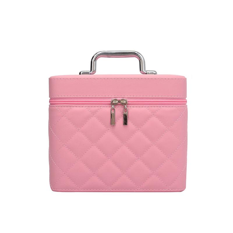 MDNG Chic Quilted Portable Cosmetic Case