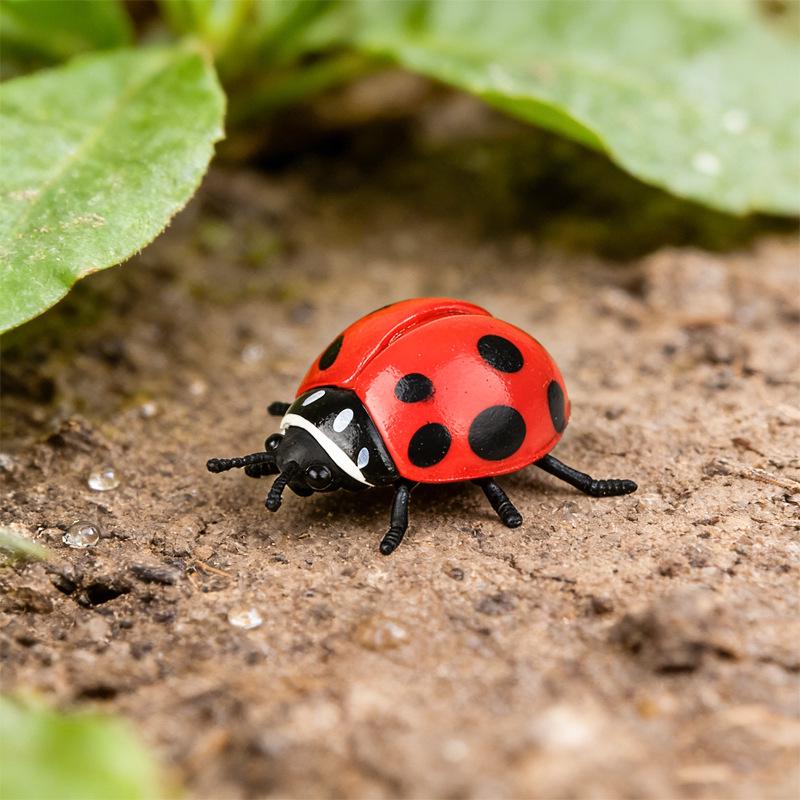Children's Insect Model Set: Ladybug, Spider, Ant, Beetle, Wasp, Butterfly, Bee - Educational Science Toy