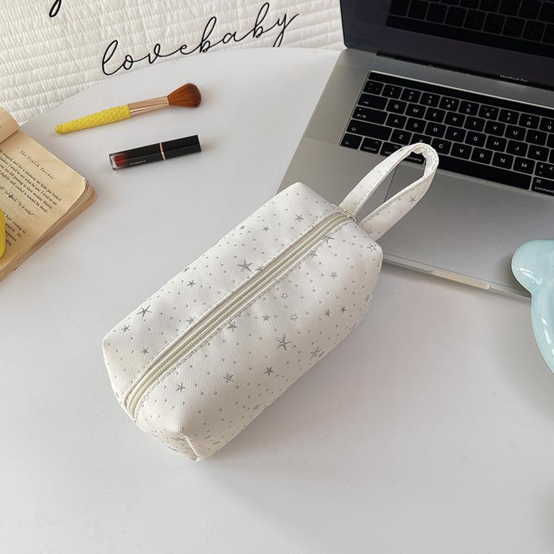 

Косметичка со звездным узором - Портативная, вместительная сумка для купания и хранения для студентов - Простой дизайн слоновая кость
