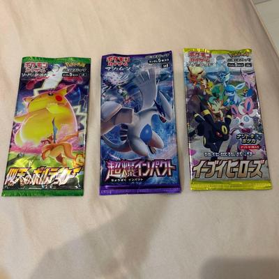 Used Eevee Heroes 1 Super Bomb Impact 1 Shocking Volticker 1