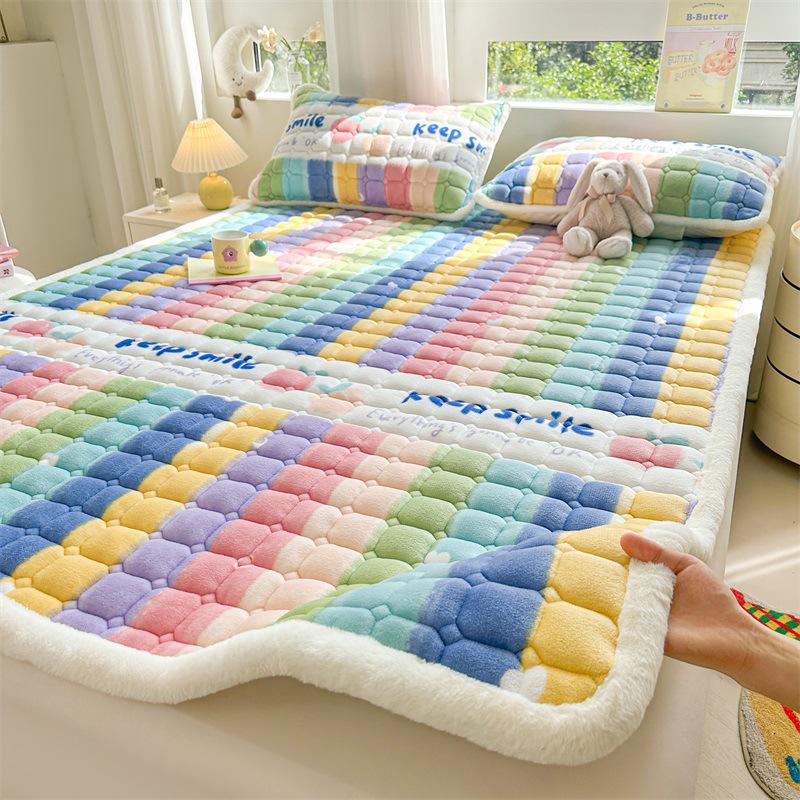 Gesteppter Samt Matratzentopper - Weiches Korallenfleece Winterauflage, Verdickte und Warme Tatami-Matte.