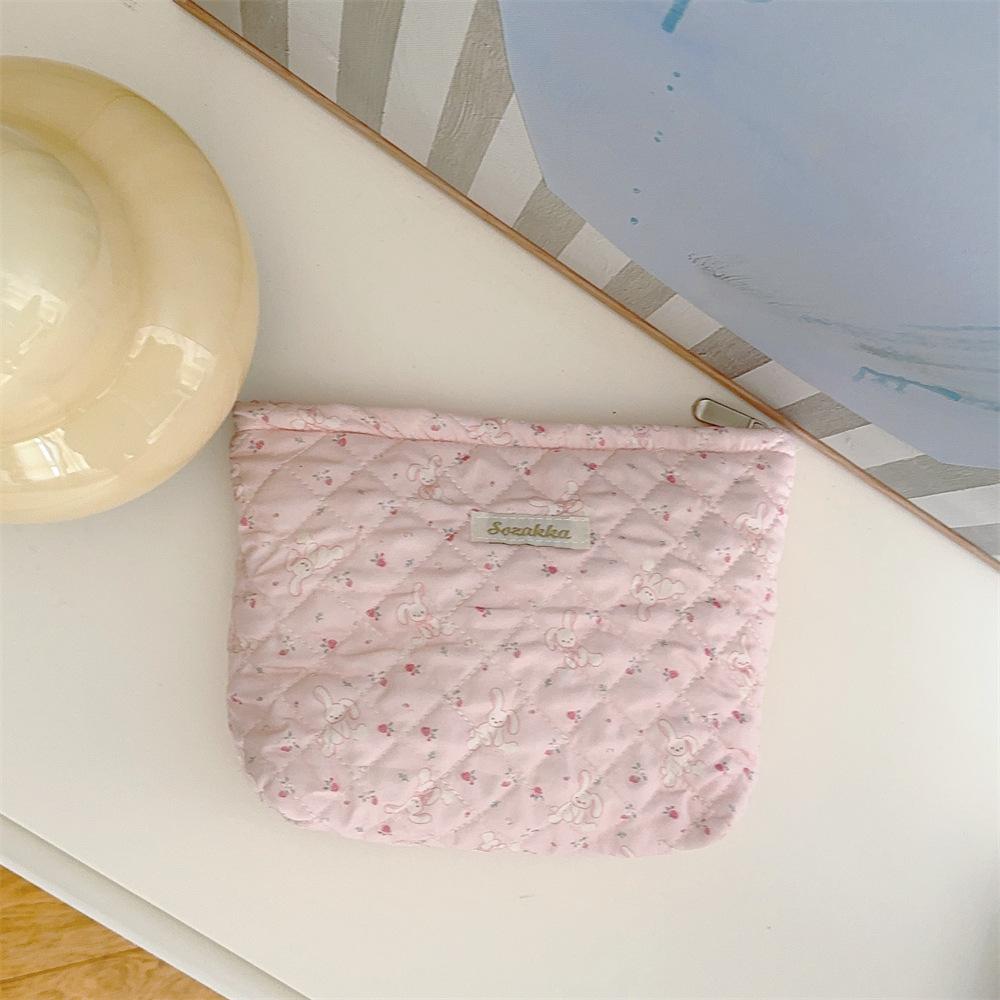 Heart Rabbit Cute  Large Capacity Makeup Bag Portable Storage Bag Traveling For