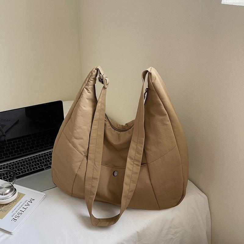 

Large-capacity bag women s 2025 new trendy summer niche nylon cloth shoulder messenger bag versatile tote bag