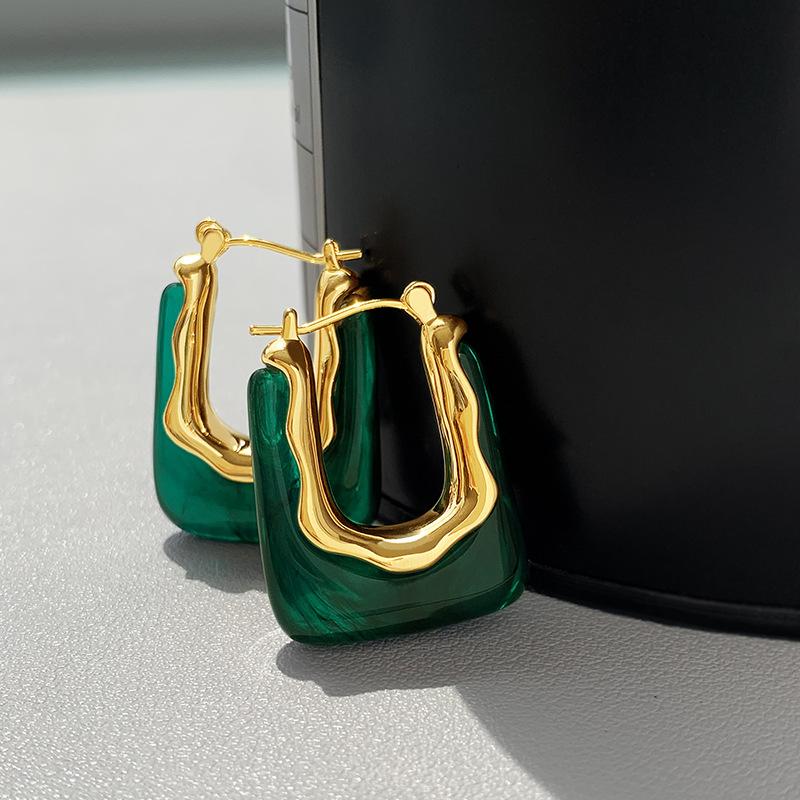 Hong Kong style retro U-shaped ear buckle temperament light luxury earrings Internet celebrity simplicity earrings