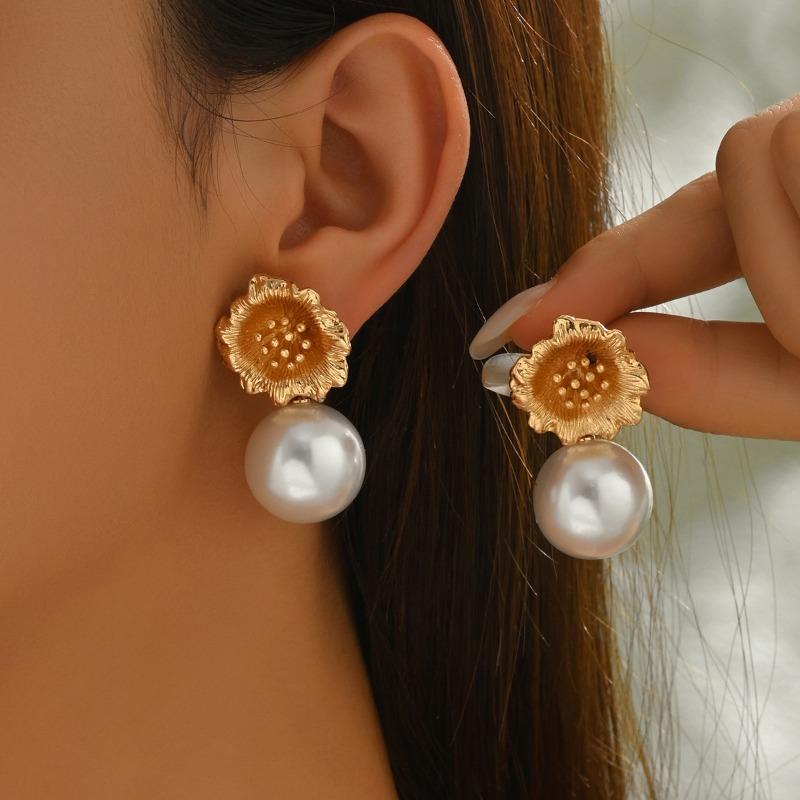 Fashion Alloy Flower Stud Earrings Fulok Pearl Earrings Light Luxury Premium Earrings