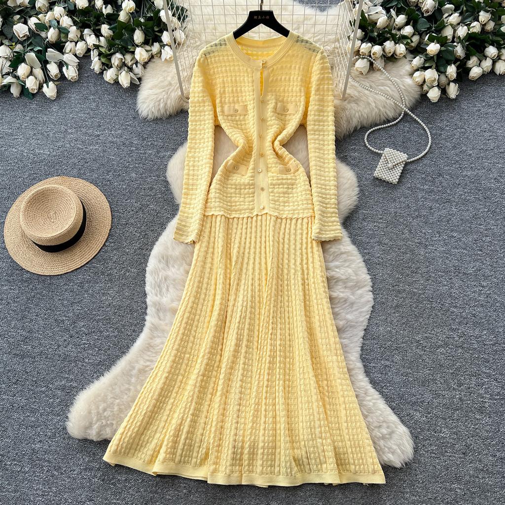 Pink knitted dress women's long-sleeved A-shaped skirt high waist and thin commuter temperament skirt small fragrant style long skirt