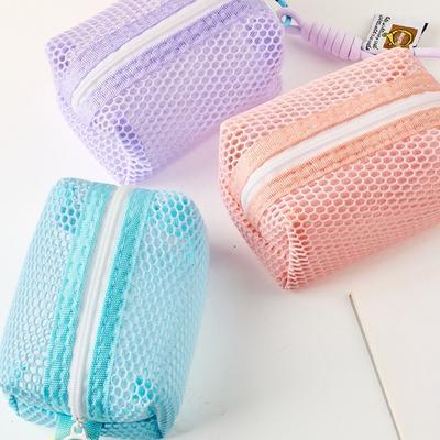 Pomôcky a príslušenstvá – Kozmetické tašky a puzdrá