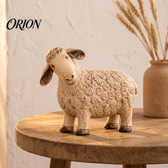 Indoor Tabletop Ornaments Rustic Sheep Figurine, Farmhouse Resin Lamb Statue, Vintage Country Style Accents Decor, Cute Sculpture for Living