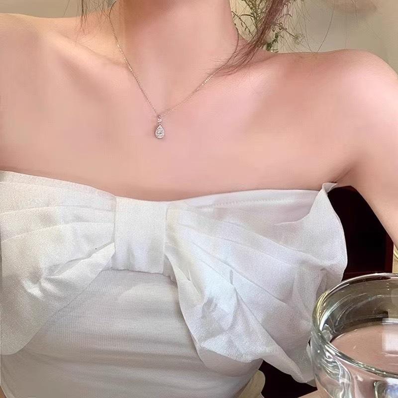 Elegant Zircon Water Drop Necklace: Women's Luxury Clavicle Chain Pendant with High-End Design