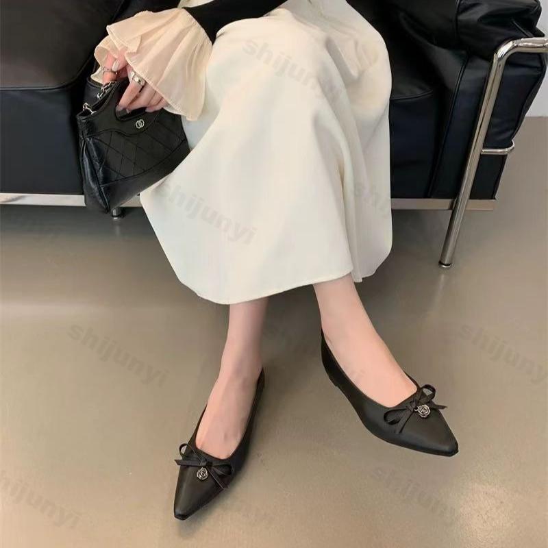 Fashion Women's Sweet Floral Buckle Bow Designed Pointed Shallow Mouth Single Shoes Spring 2025 Versatile Temperament Comfortable Pumps