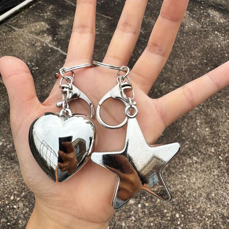 Cute Heart/Star Pendant Pendant Keychain Stylish Keyring for Women Girls Bag Charm Elegant Purse Backpack Accessory