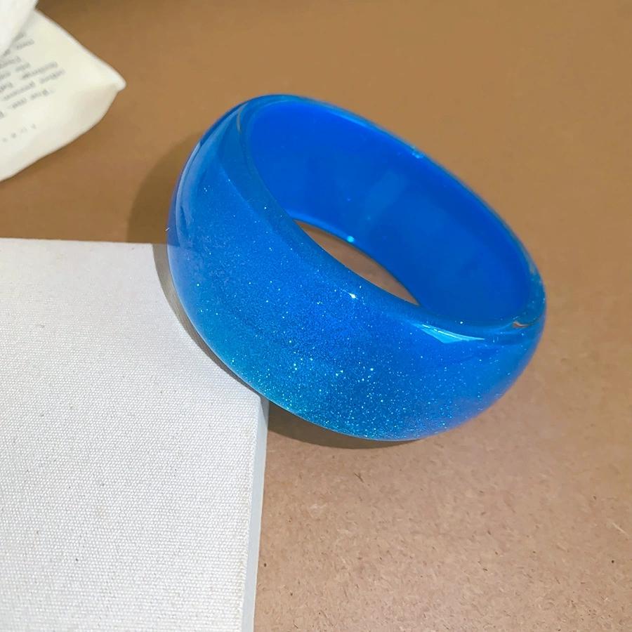 2026 Summer Fashion Shining Colored Geometry Resin Bracelet For Women Charm Personalized Vacation Aesthetic Jewelry Accessories