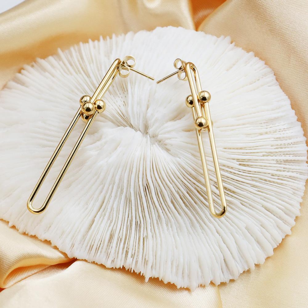 Accessori Orecchini Frangiati a Forma di U Francesi Femminilità Alto Senso Orecchini Piccola Fragranza in Oro 18K Non Sbiadiscono