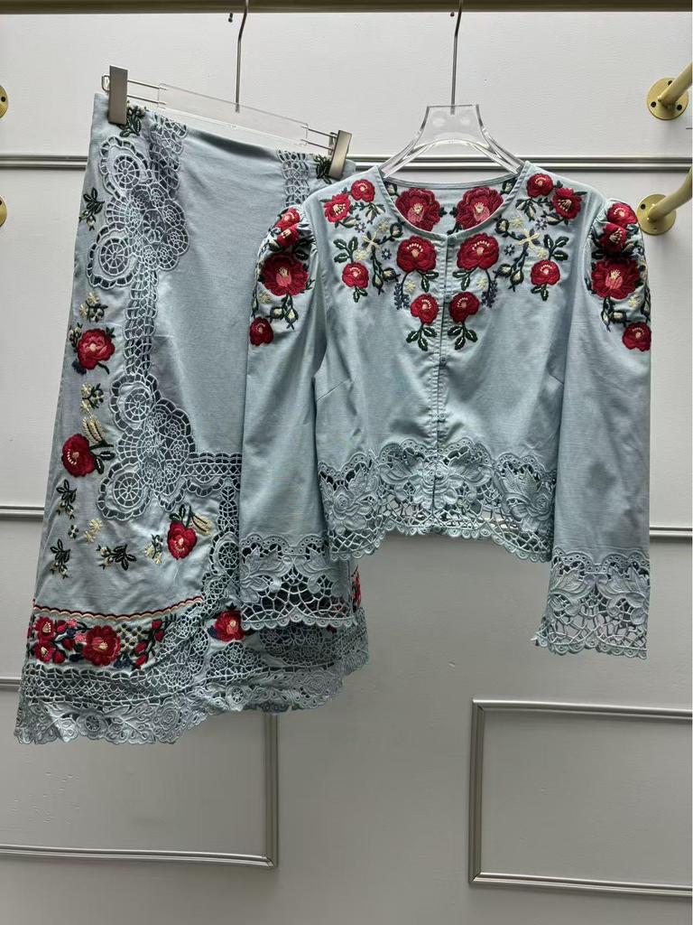2026 French Niche Spring/Summer 3D Floral Lace Ruffle Top & High-Waist Skirt