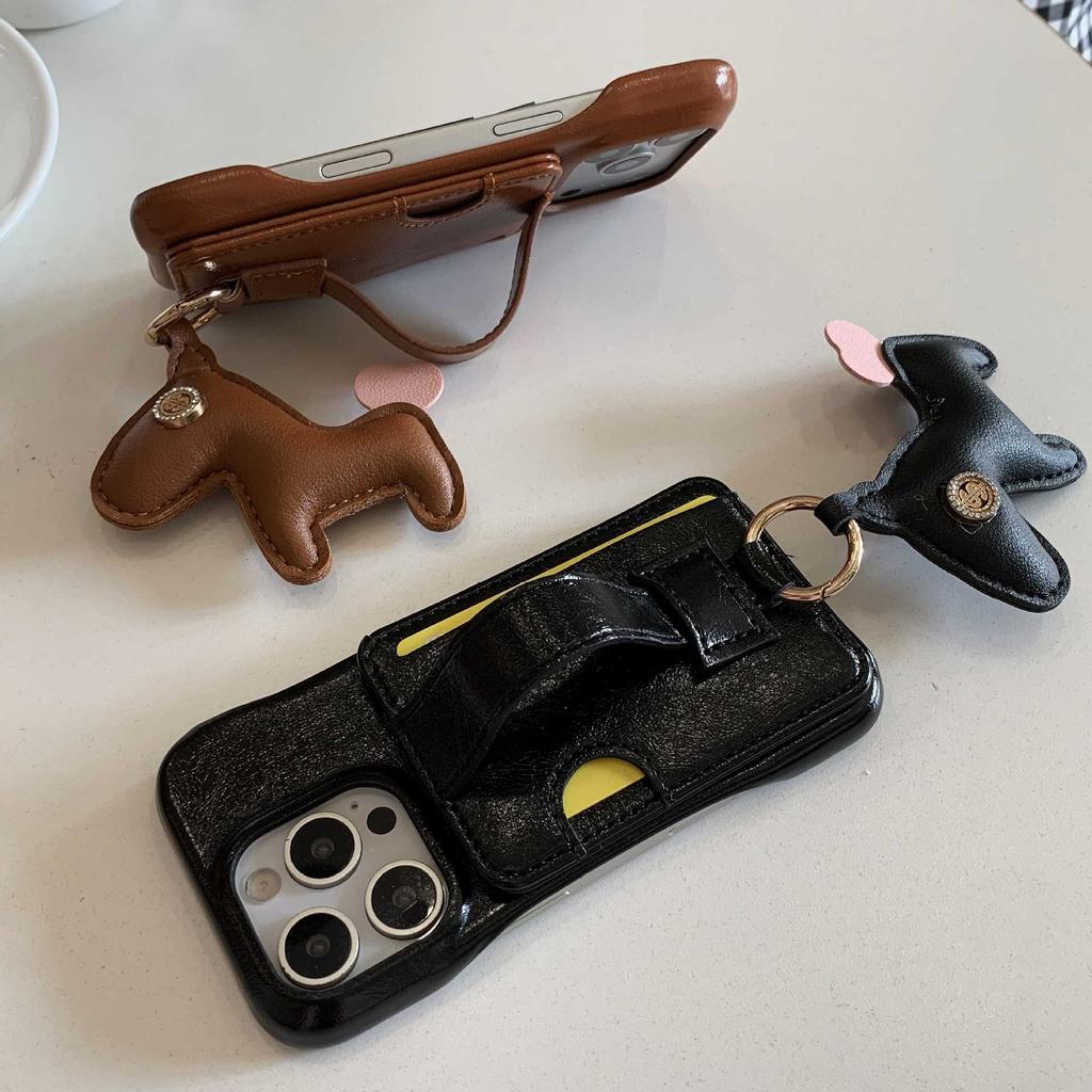 Pull Wrist Strap Bracket for Apple 17promax Mobile Phone Case iPhone16 Love Horse 15 Card Bag 14 Women