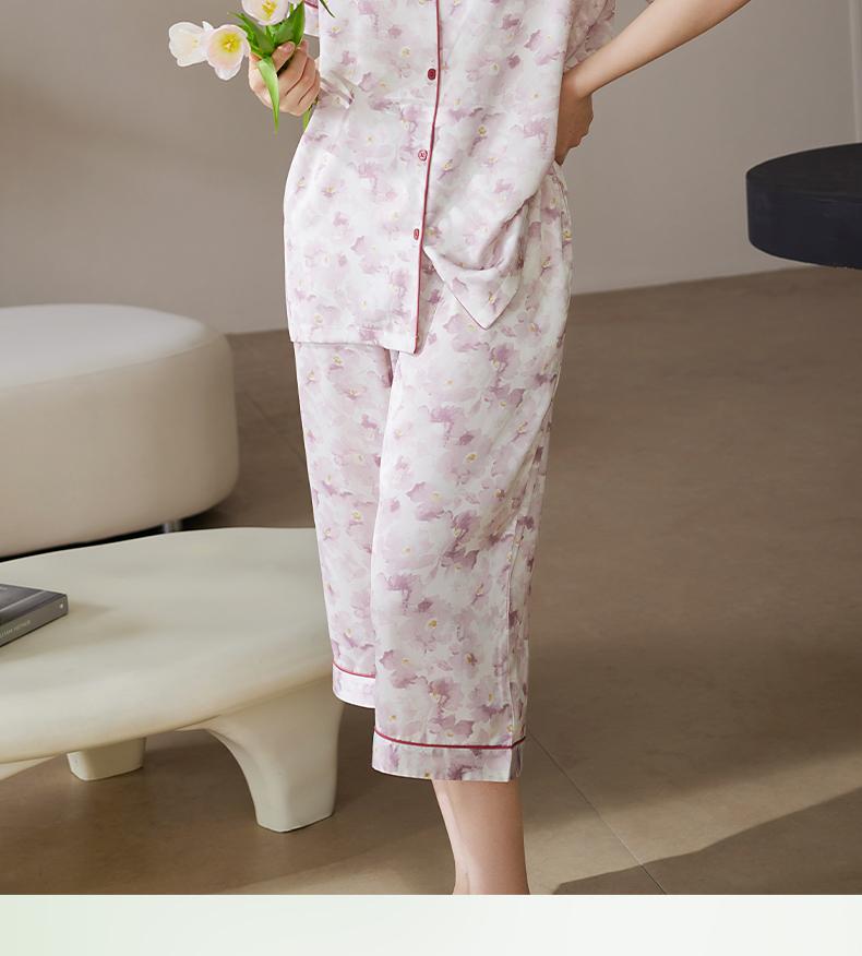 Xuan Liang's High-end Sleepwear for Women In Summer, Thin Ice Silk Short Sleeved Pants, Fashionable Western-style Plus Size Home Suit Set