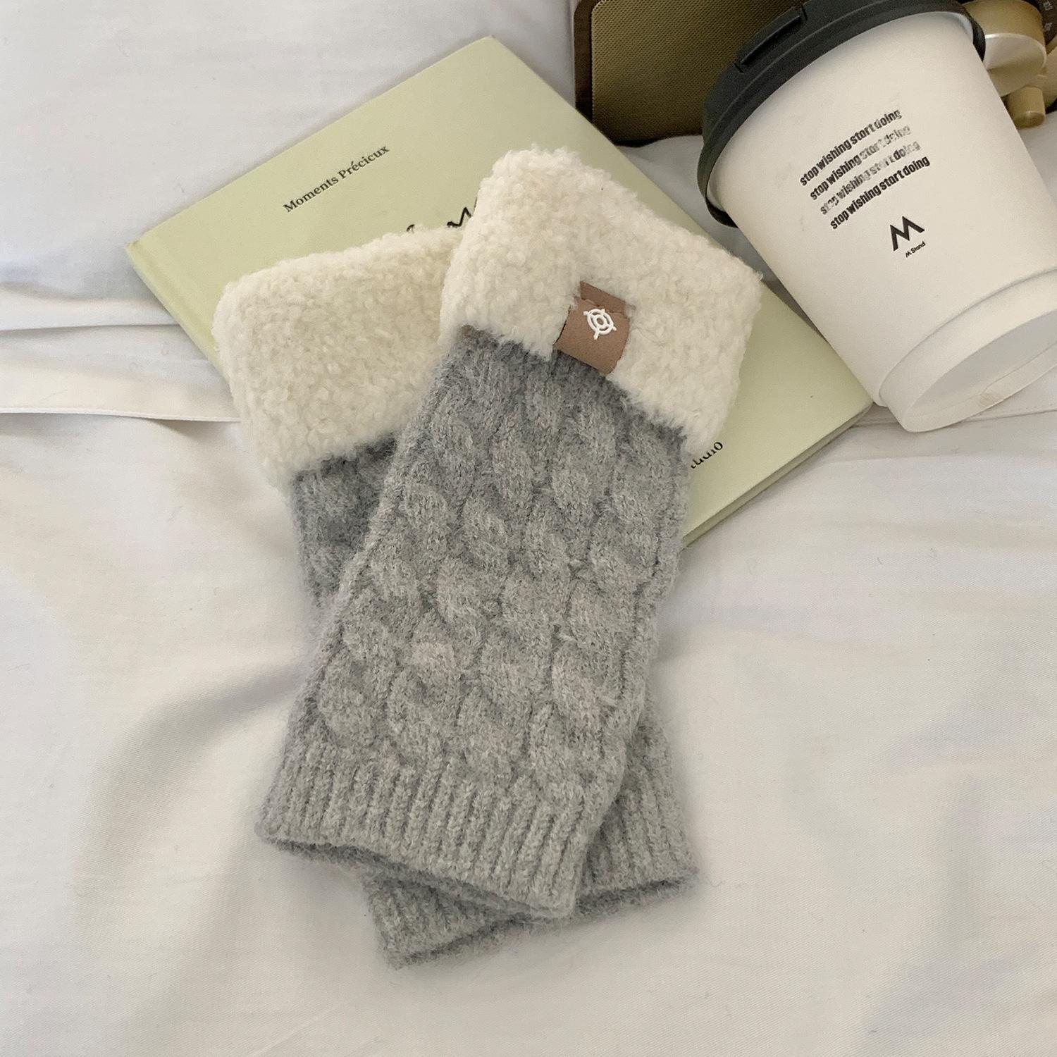 

Wool Knitted Gloves CampusUse Solid Color FallSeason and ColdSeason BrandNew Style Warm and Cold Proof Style Strong