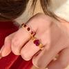 2026 Mittelalterlicher Hochkohlenstoff-Diamant Kleiner Roter Herzring Modischer Leichter Luxus Diamantbesetzter Roter Korund Herzklopfen Diamantring Damen