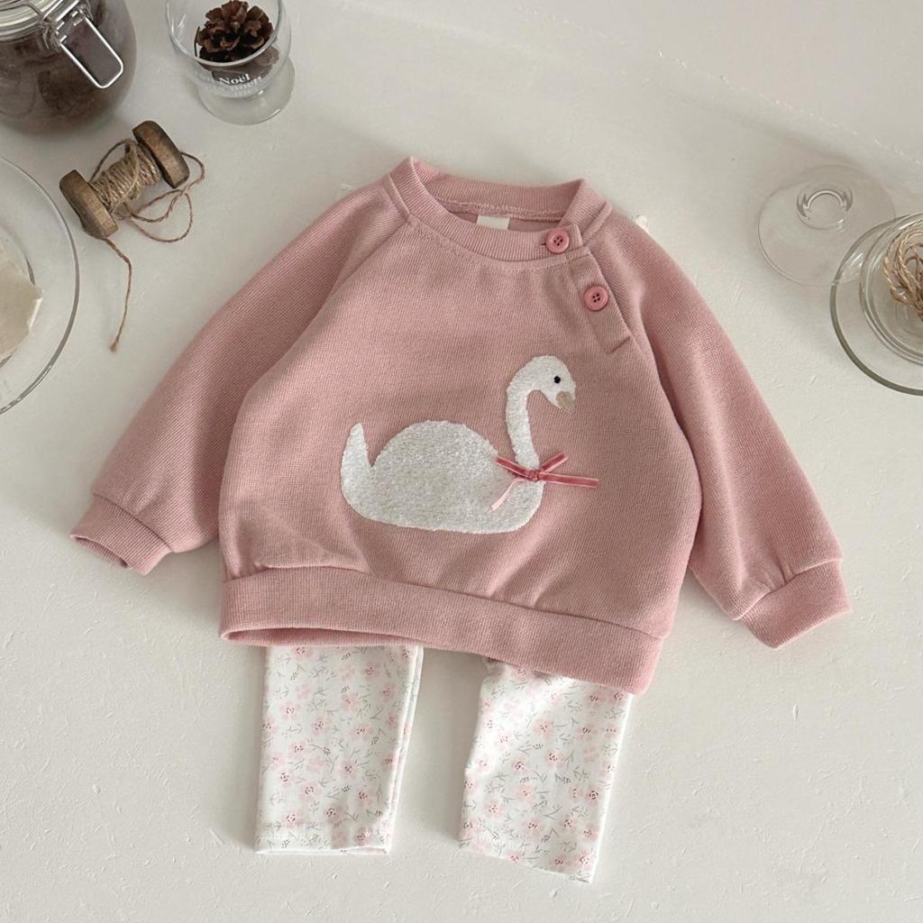 Swan Pattern Thick Knit Sweater & Pants Set for Babies & Children - Warm Two-Piece for Autumn/Winter