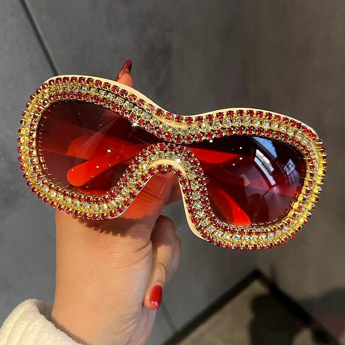 

2026 New y2k Punk Oversized Rhinestone Sunglasses for Women Sparkling One-piece Lenses Large Shades UV400 for Festival Streetwea