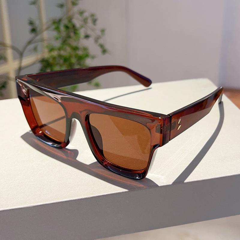 Big Frame Square Rivet Sunglasses Women For Men Fashion Vintage Trend Sun Glasses Luxury Brand Designer Punk Flat Top Shades