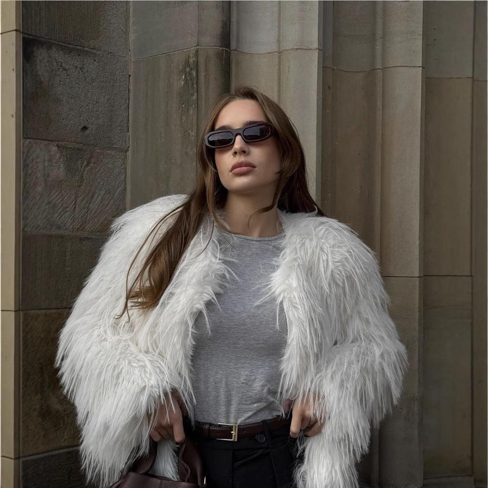European and American Eco-Friendly Faux Fur Fluffy Coat - High-End Young Style, Loose Petite Winter Wear for Women