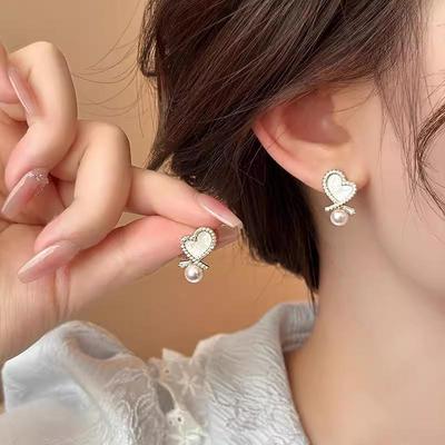 Herzförmige Perlenstecker für Damen, 2025 Heißer Verkauf Nischen-Design, Hochwertiger S925 Sterlingsilber Schmuck