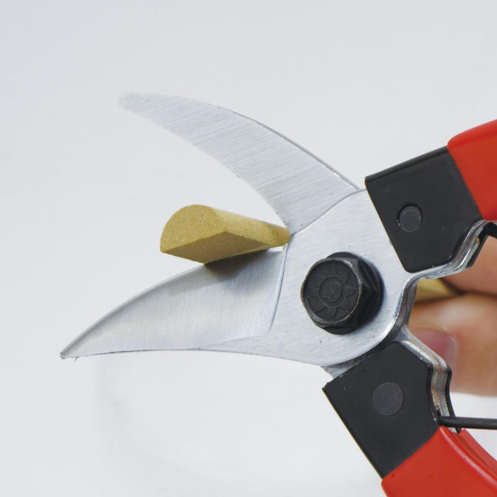 Takagi Made in Sharpening for Compact Oilstone, Half-Round, #500, Japan, Stick-type Stone, Round, Gardening, Sickles, Scissors, Machetes, Sharpener,