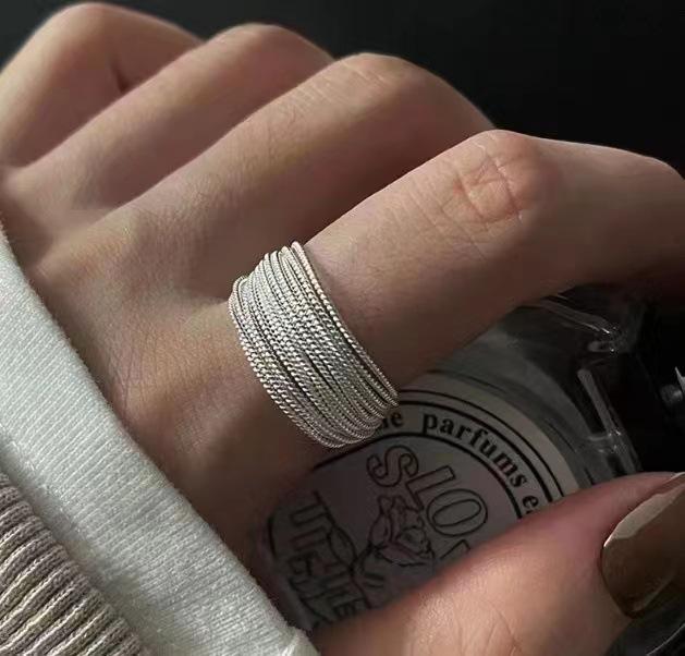 Gothic Irregular Bright Face Wide Edge Rings for Women New Fashion Creative Hollow Geometric Pleated Ring Party Jewelry