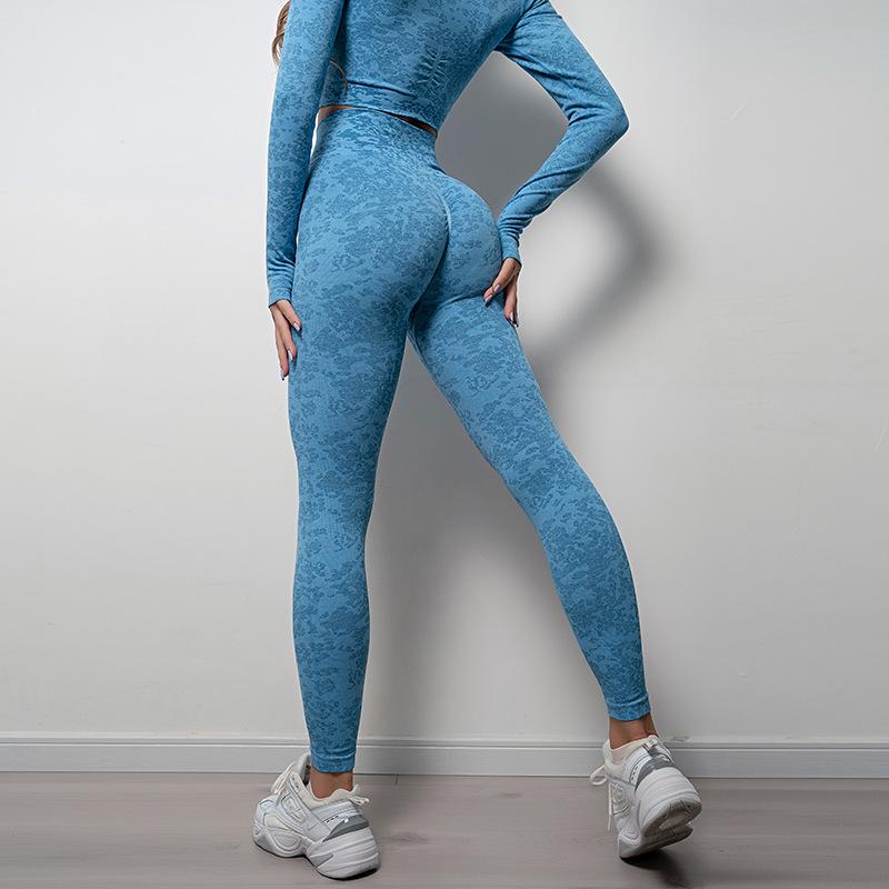 Seamless Knit Quick-Dry Running and Yoga Long Sleeve Set with Slim Fit Pants