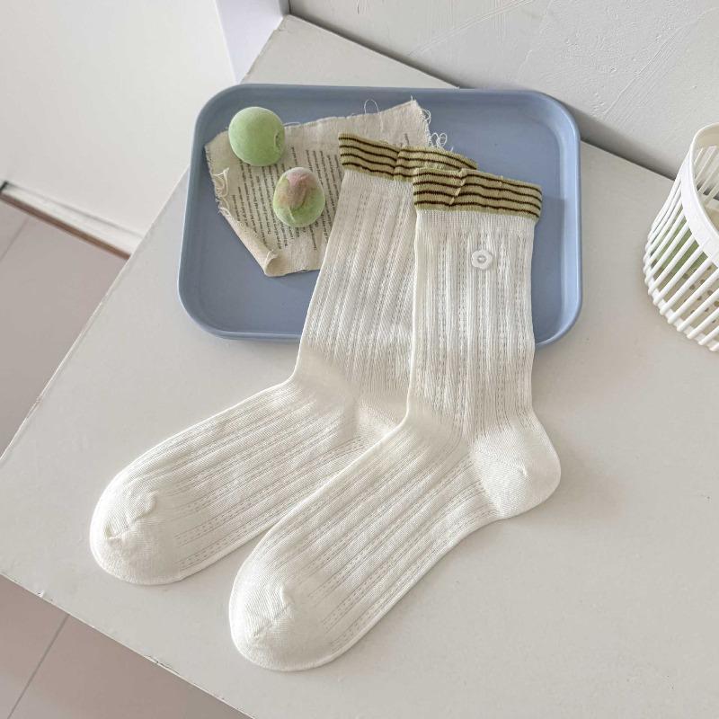 

Spring and Summer Children s Short Legged Socks with Edged Decorative Buttons and Multiple Stitches of Pure Cotton 1 pair