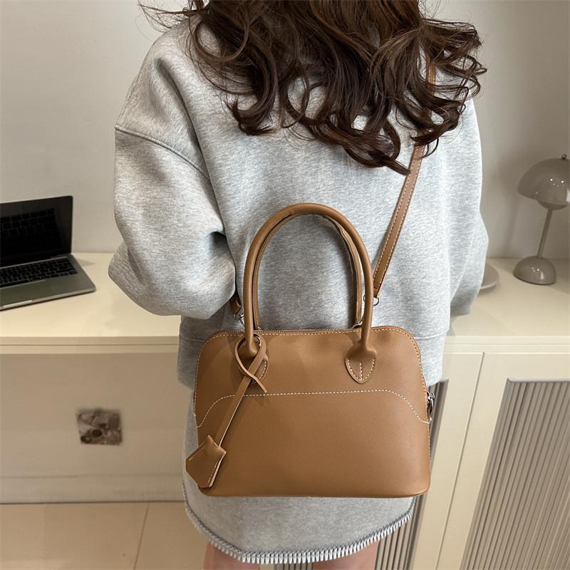 Pu Shell Bag For Women With Zipper Closure And Inner Pouch For Daily Use