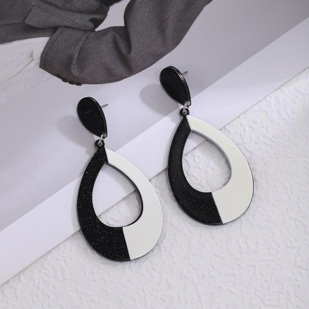 Creative Striped Oval Triangle Acrylic Earrings - Versatile and Stylish for Women