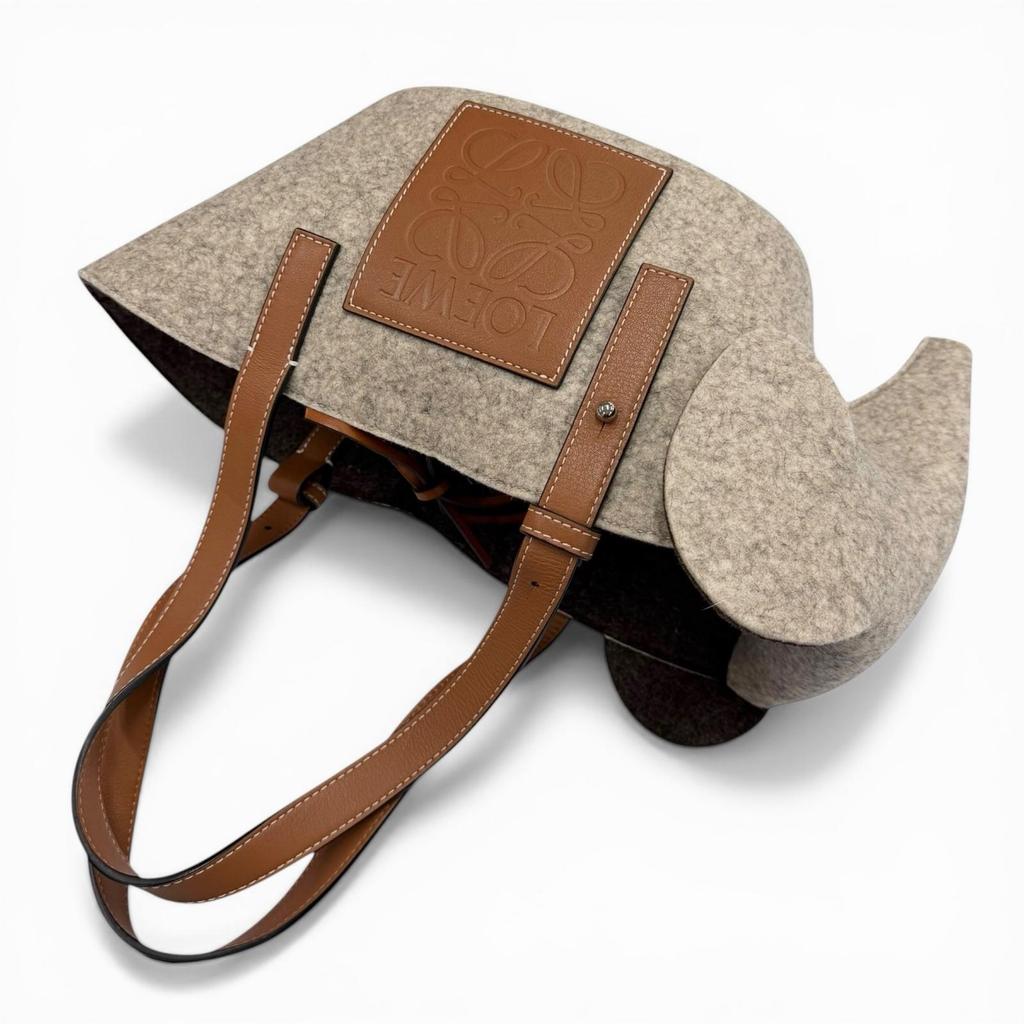 Excellent LOEWE Handbag gray felt Women Used
