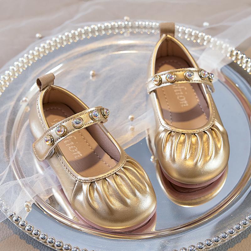 Dětské retro baleríny Mary Jane: Dívčí jednobarevné nízké princeznovské boty s kulatou špičkou, na suchý zip a s perličkami.