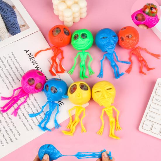 2Pcs Funny Halloween Squeeze Toy Flexible Skull Aliens Squishes Toy Stress Relief Vent Ball Toy Children Halloween Spoof Toy Candy